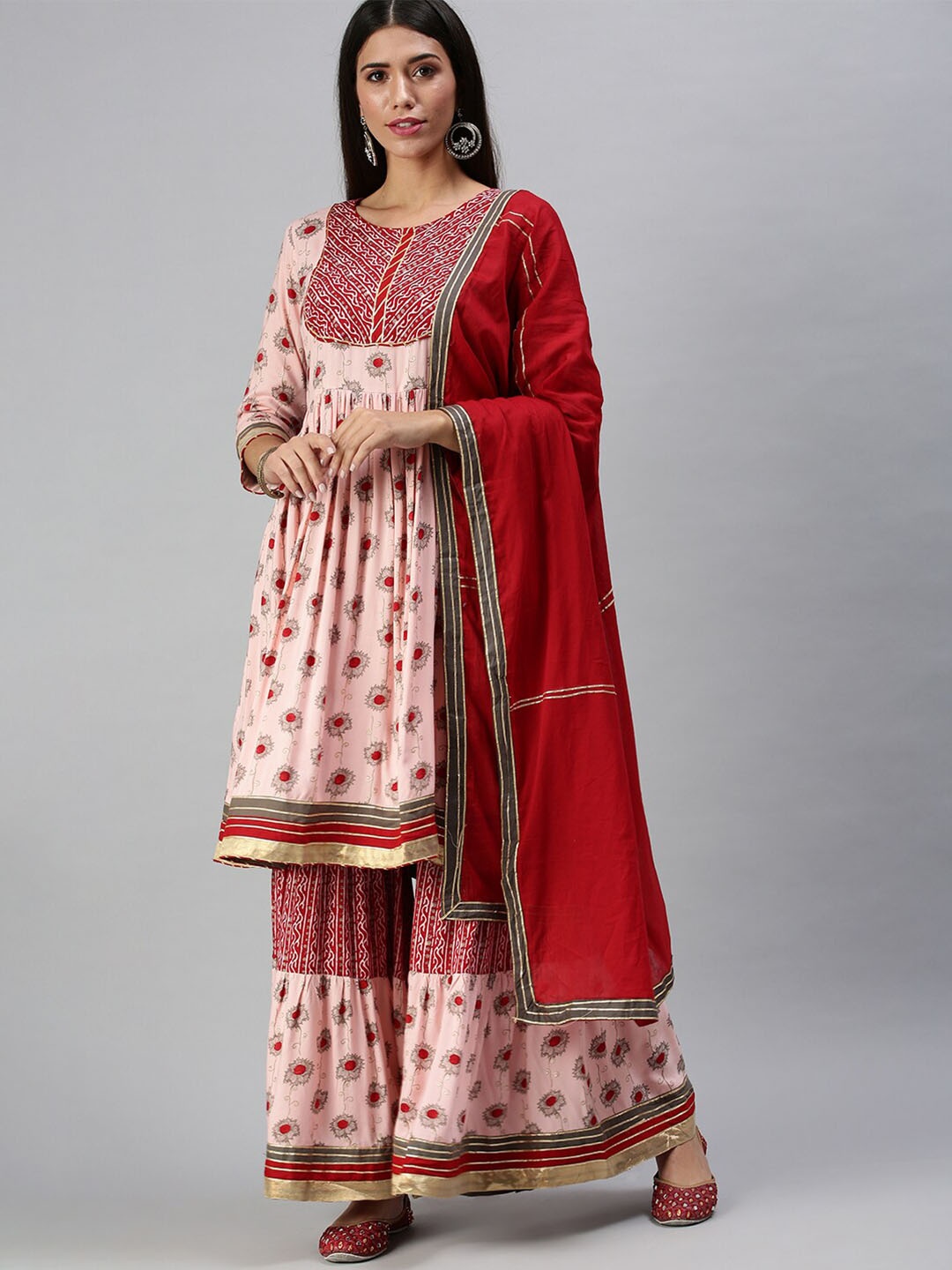 

SHOWOFF Floral Printed Gotta Patti Foil A-Line Kurti With Palazzos & Dupatta, Peach