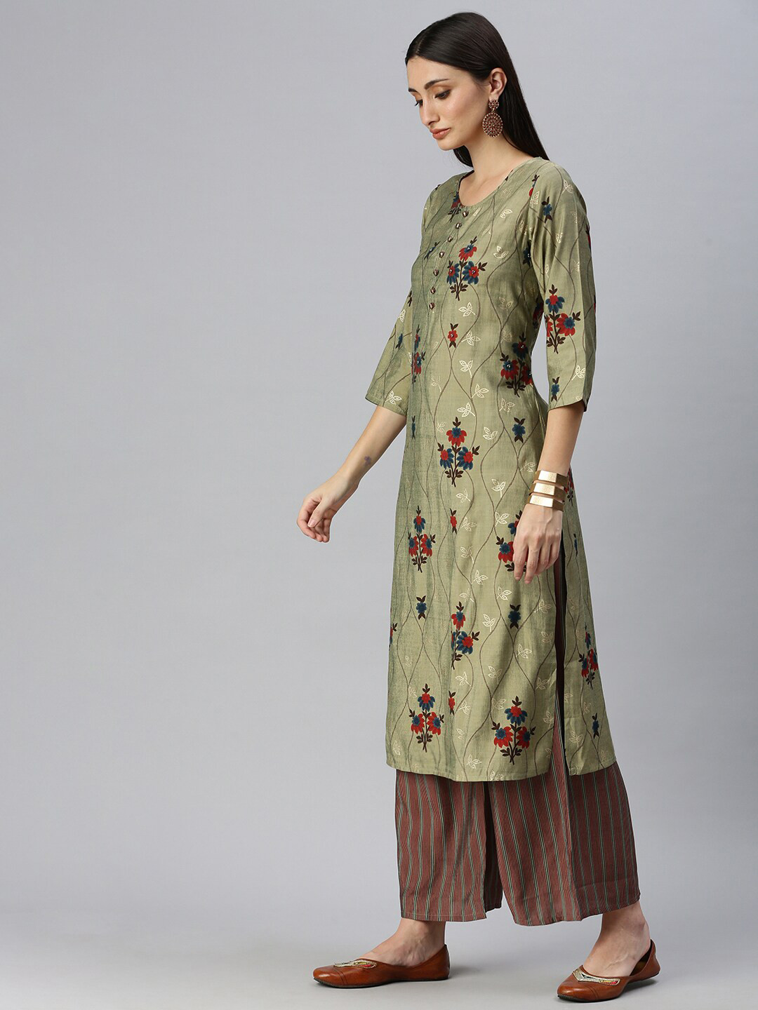 

SHOWOFF Floral Printed Beads & stones Regular Kurta With Palazzos, Olive
