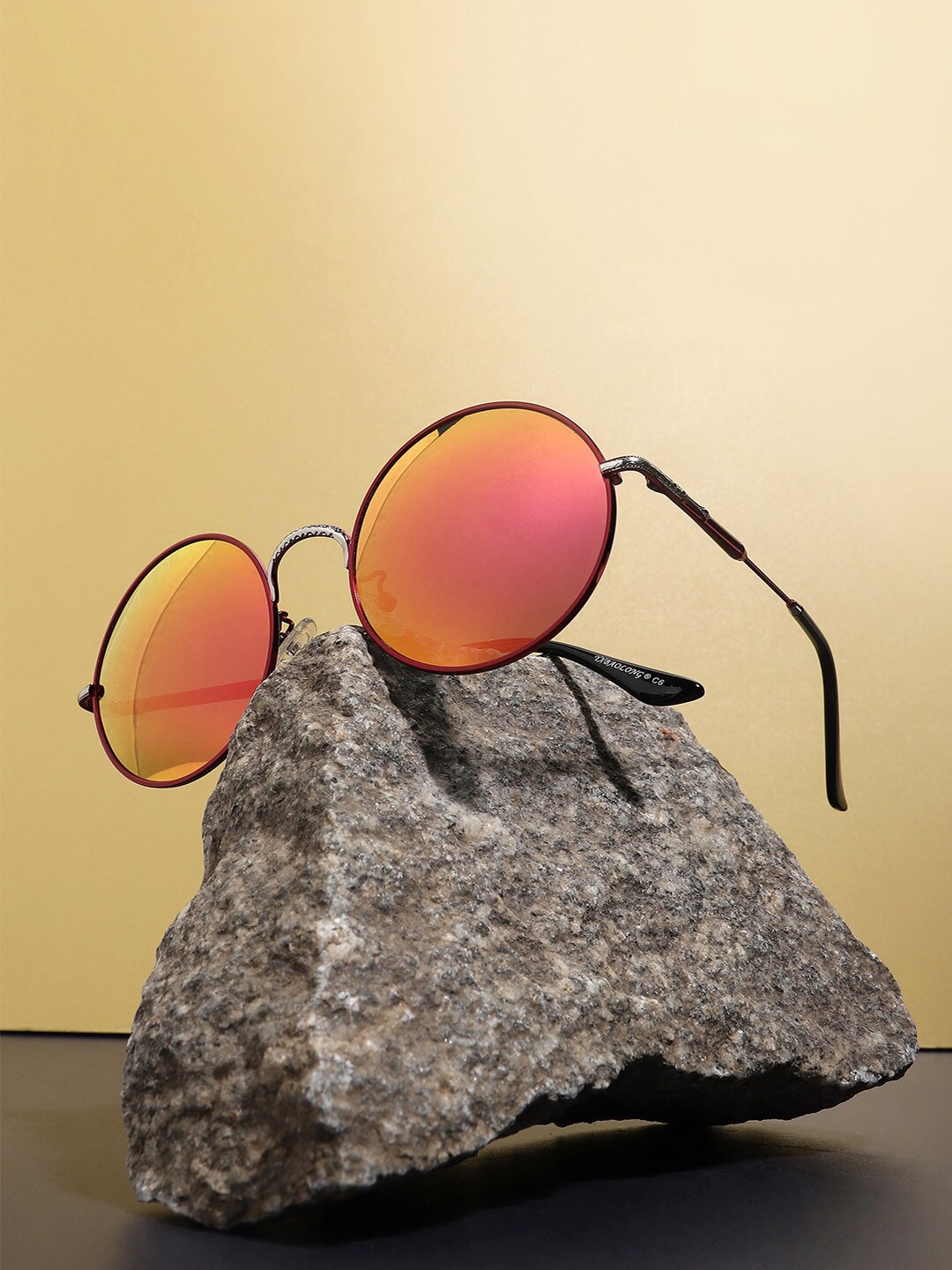 

HAUTE SAUCE by Campus Sutra Women Round Sunglasses with Polarised Lens SS23_HSSG2250, Brown