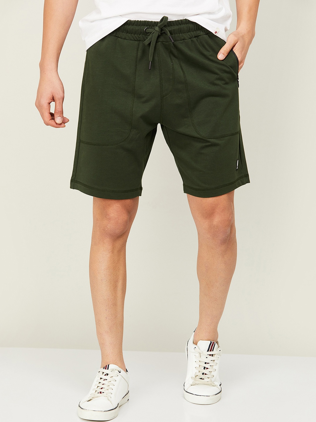 

Forca by Lifestyle Men Mid-Rise Cotton Regular Fit Shorts, Olive