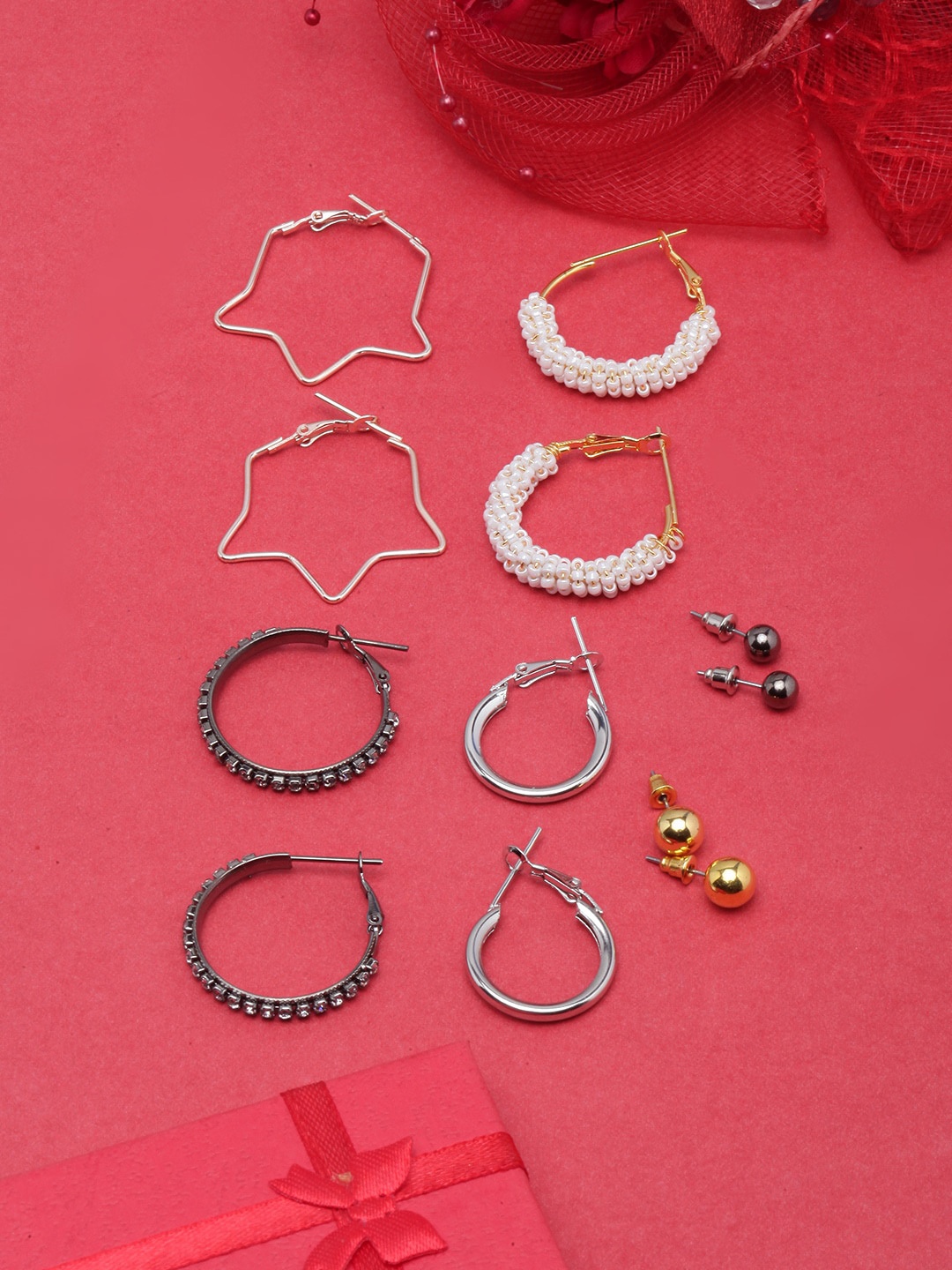 

DressBerry Set Of 6 Gold-Plated Contemporary Hoop Earrings