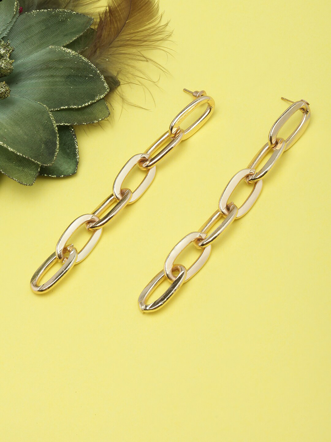 

DressBerry Gold-Plated Contemporary Link Drop Earrings