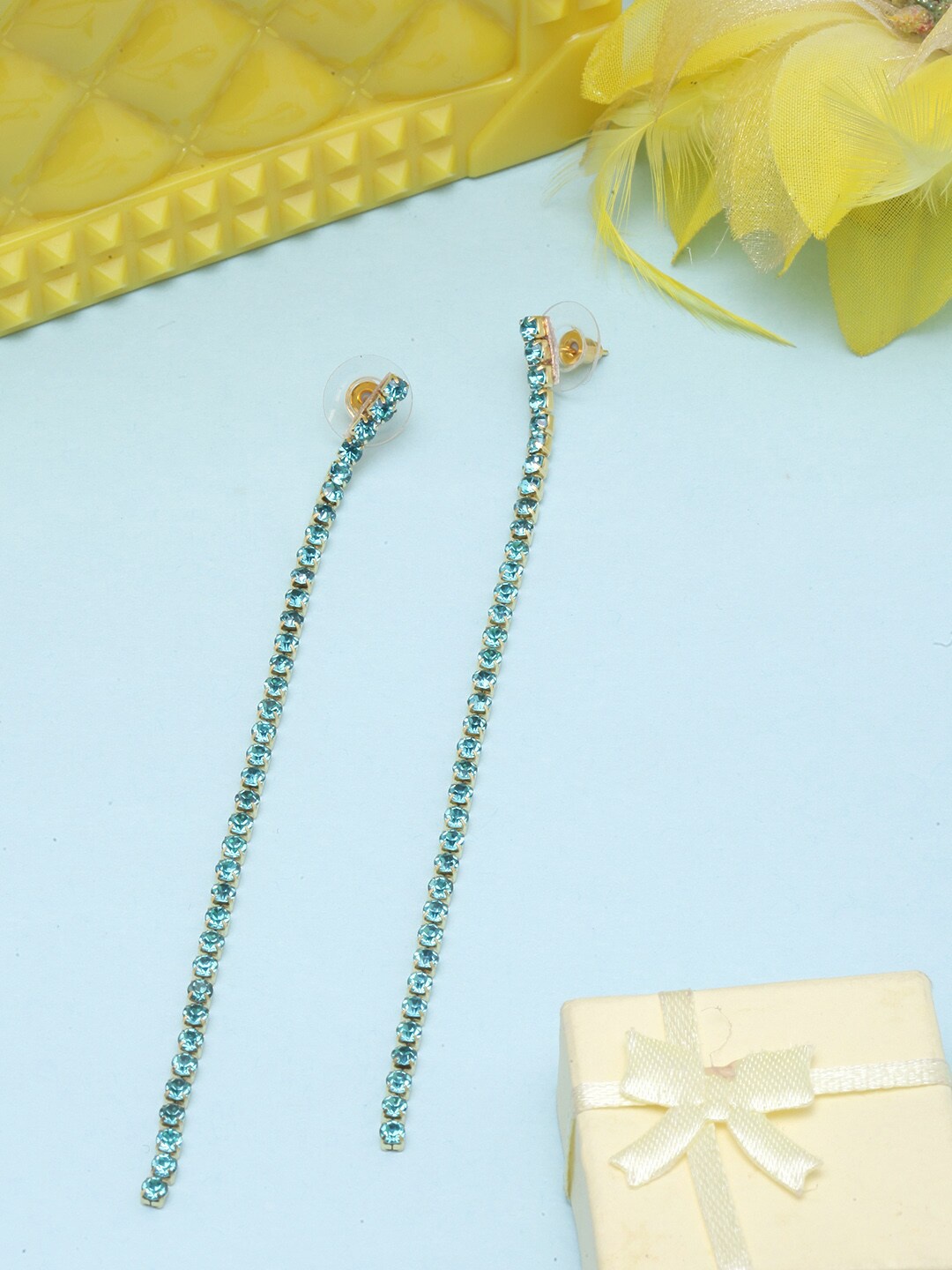 

DressBerry Gold-Plated Rhinestone Studded Drop Earrings, Green
