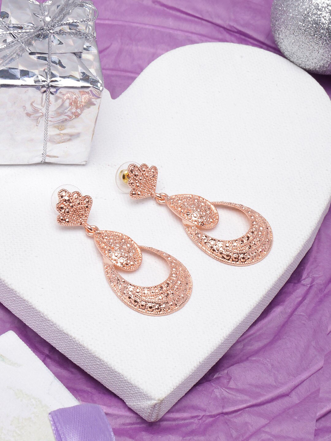 

DressBerry Rose Gold-Plated Contemporary Drop Earrings