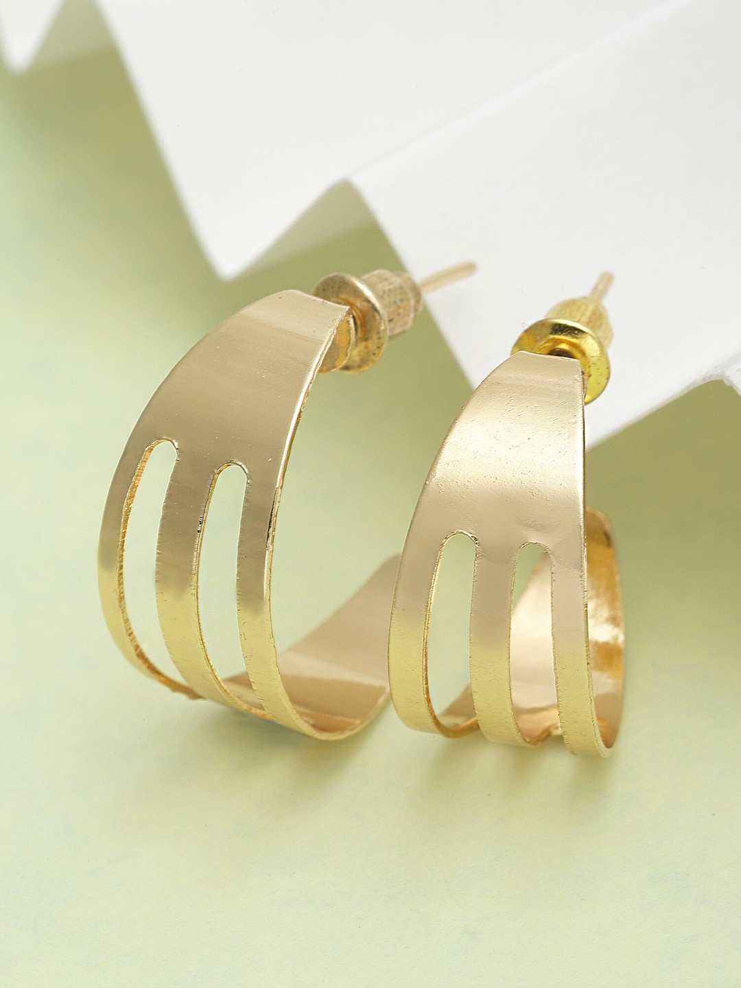 

Bohey by KARATCART Gold-Plated Contemporary Half Hoop Earrings