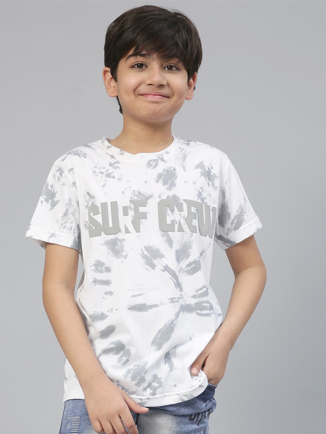

Lil Tomatoes Boys Typography Printed Cotton Blend T-shirt, Grey