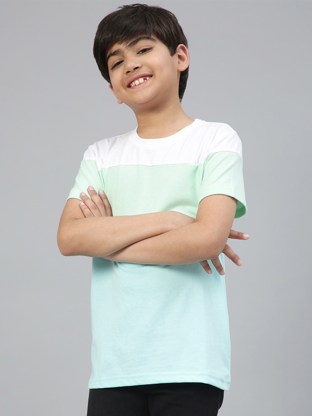 

Lil Tomatoes Boys Colourblocked T-shirt, Green
