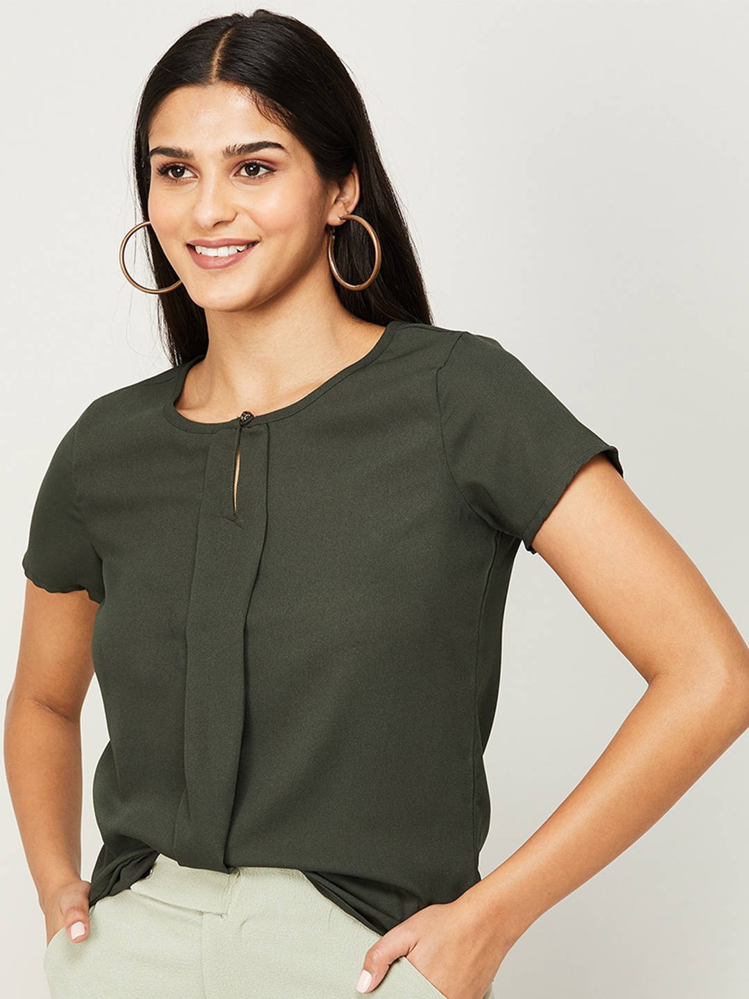 

CODE by Lifestyle Keyhole Neck Regular Top, Olive