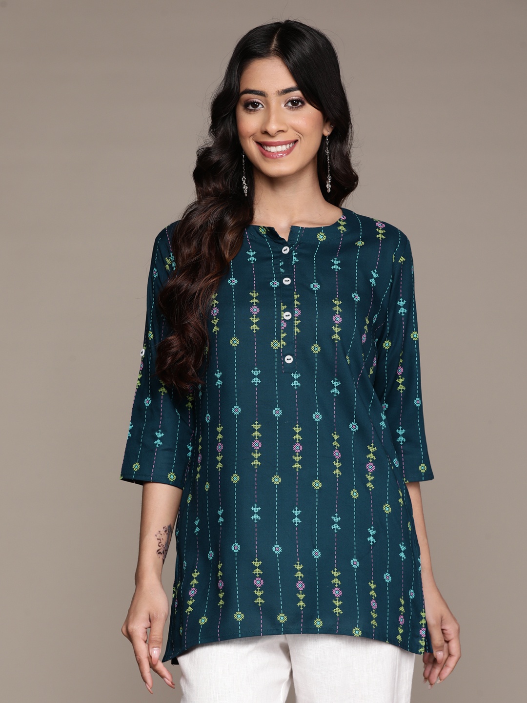 

Anubhutee Geometric Printed Kurti, Navy blue