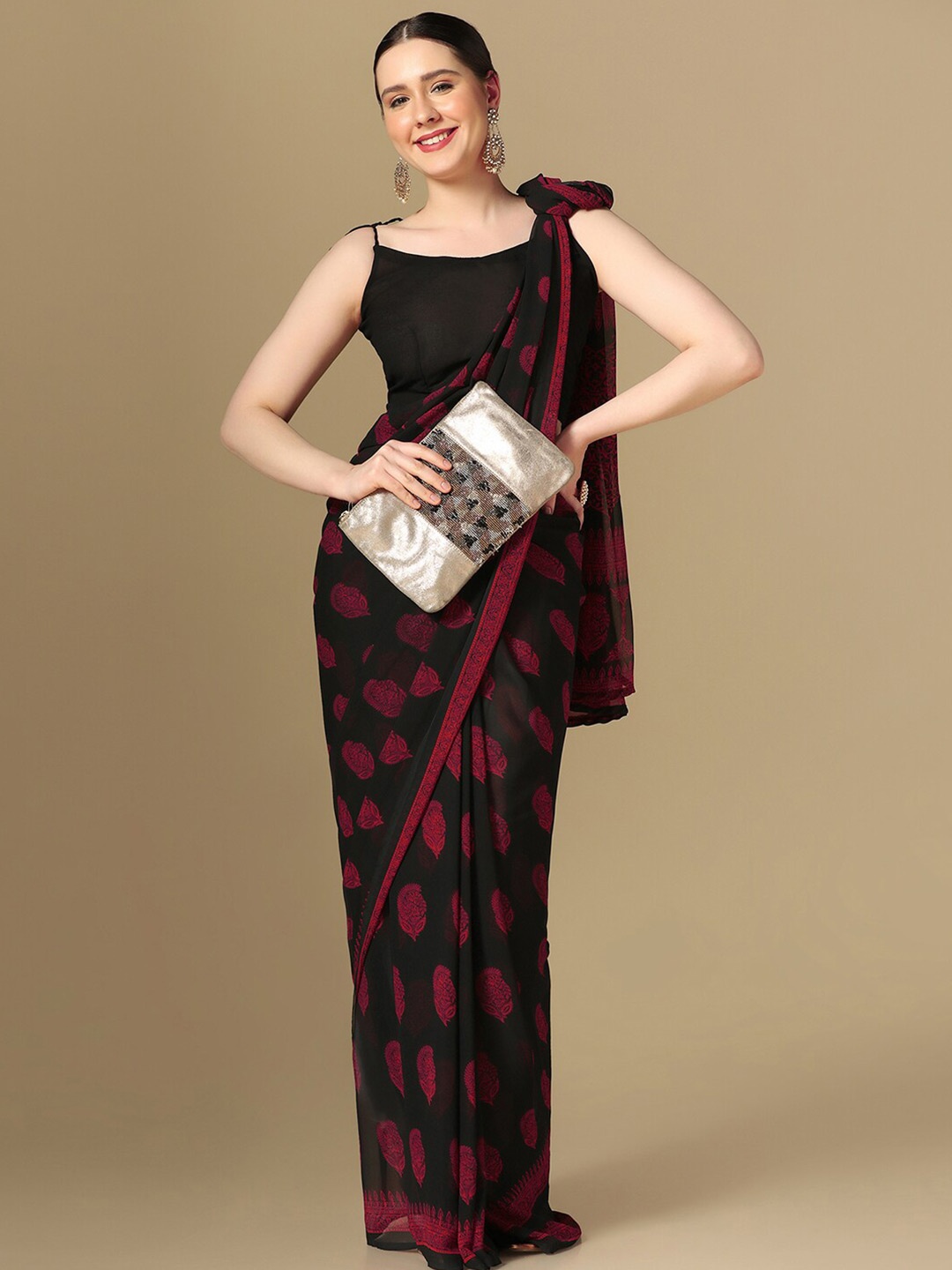 

Mitera Ethnic Motifs Printed Saree, Black