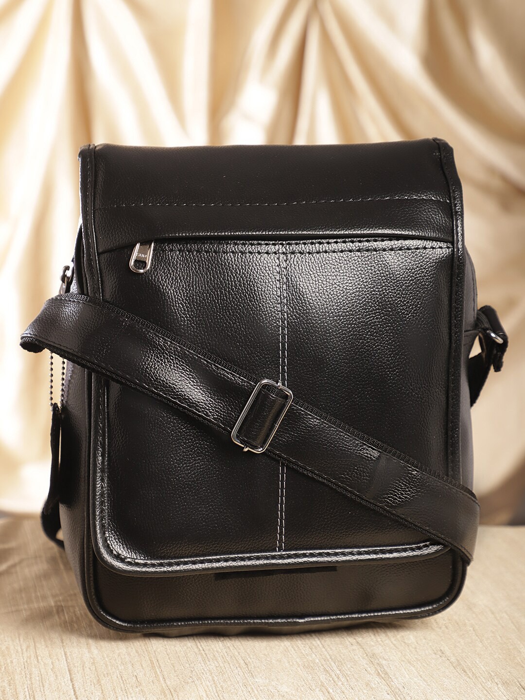 

ELLIS Men Textured Messenger Bag With Non-Detachable Adjustable Sling Strap, Black
