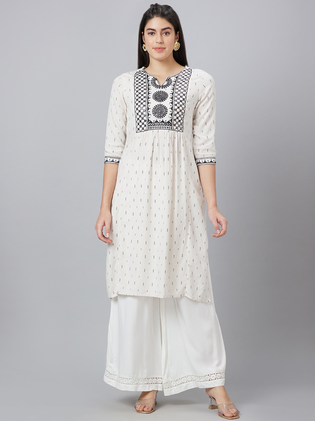 

Globus Geometric Printed Mirror Work Straight Kurta, Off white