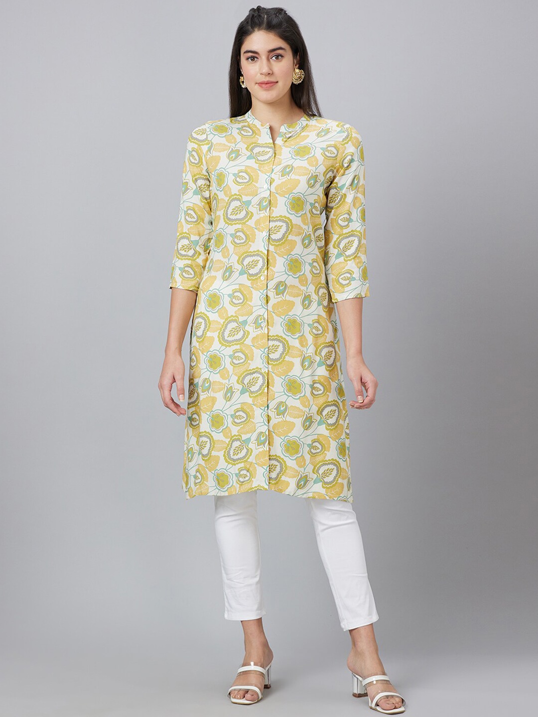 

Globus Floral Printed Mandarin Collar Straight Kurta, Off white