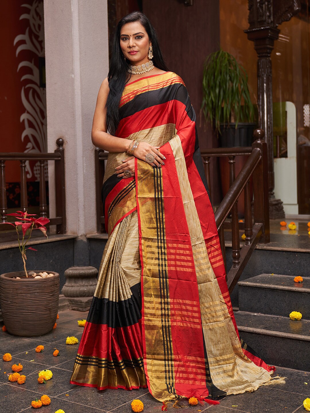 

KARAGIRI Striped Zari Silk Blend Saree, Beige