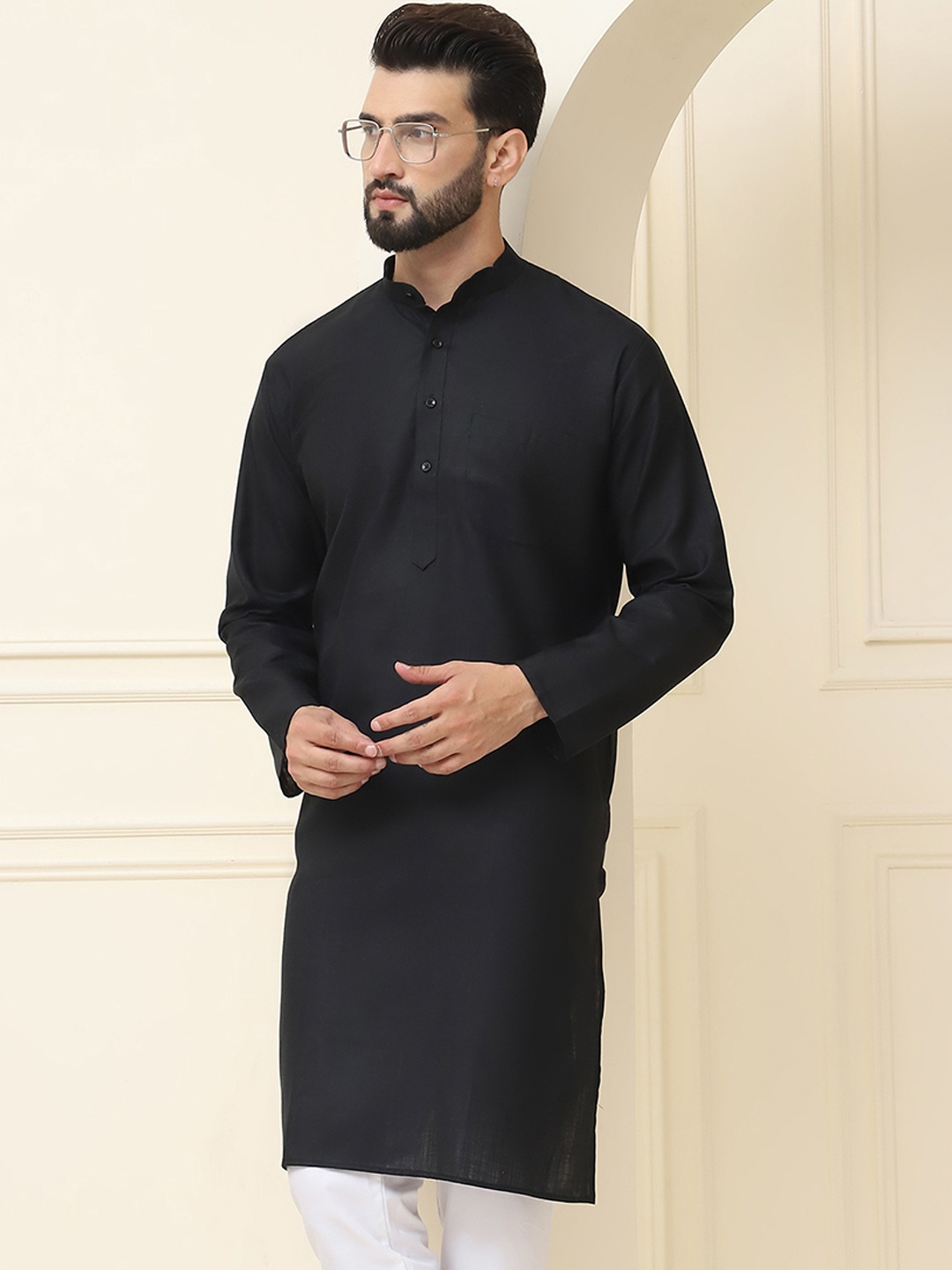 

SOJANYA Mandarin Collar Cotton Silk Kurta, Black
