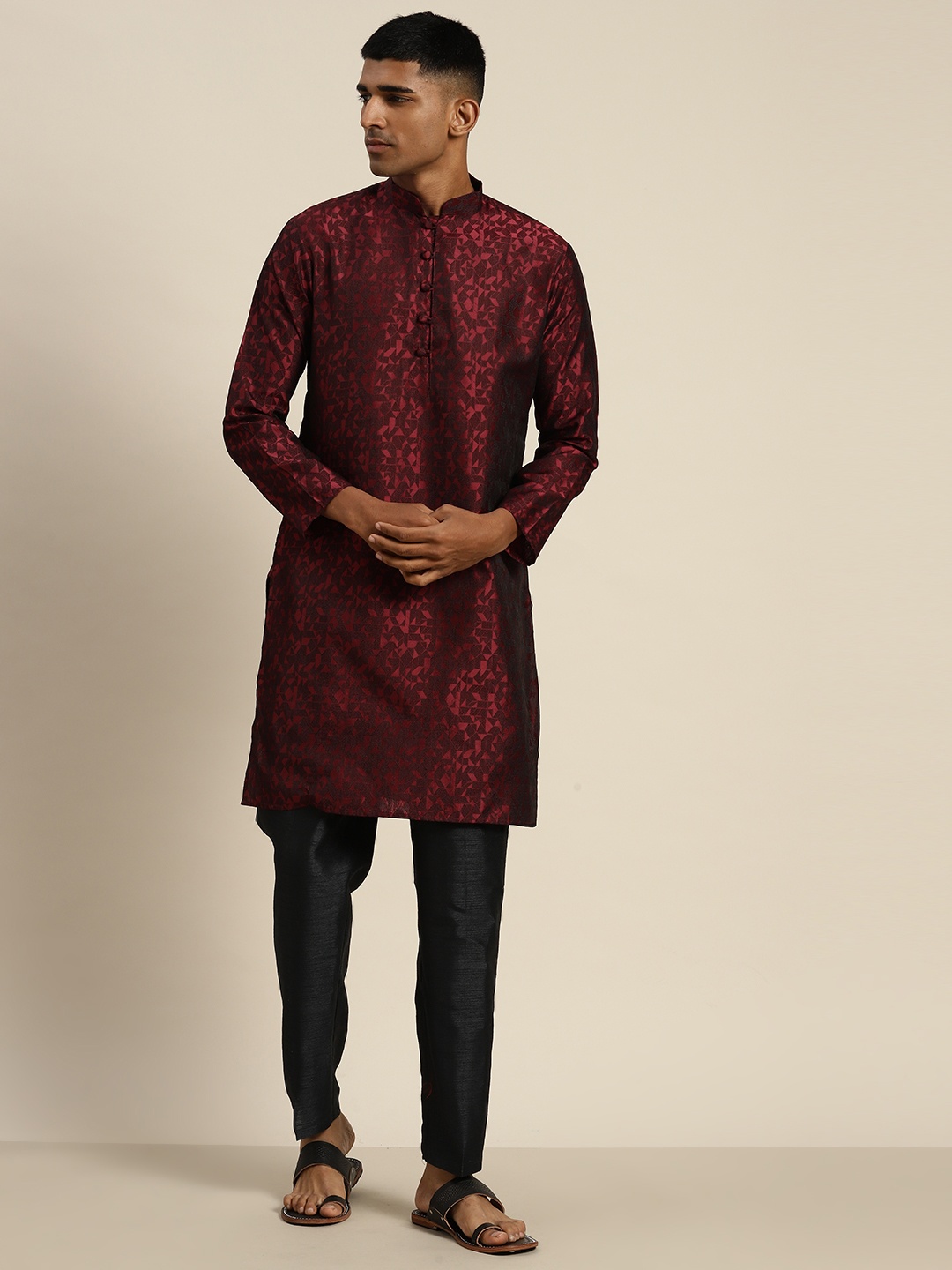 

SOJANYA Geometric Printed Kurta, Maroon