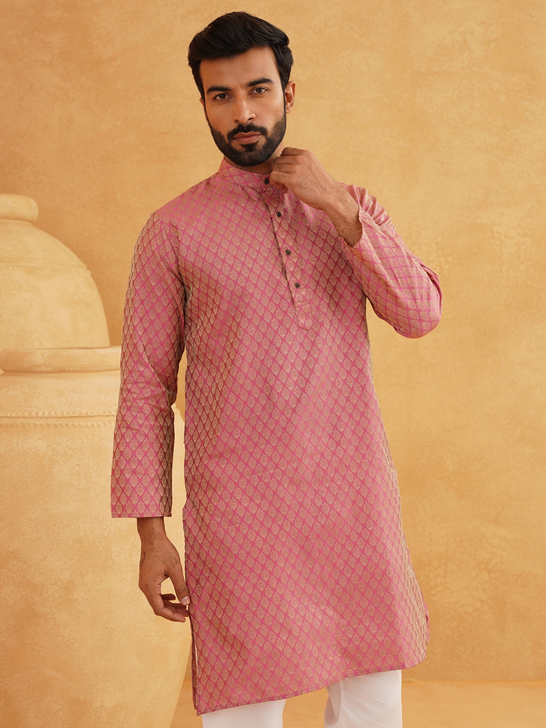 

SOJANYA Ethnic Motifs Jacquard Silk Cotton Kurta, Pink