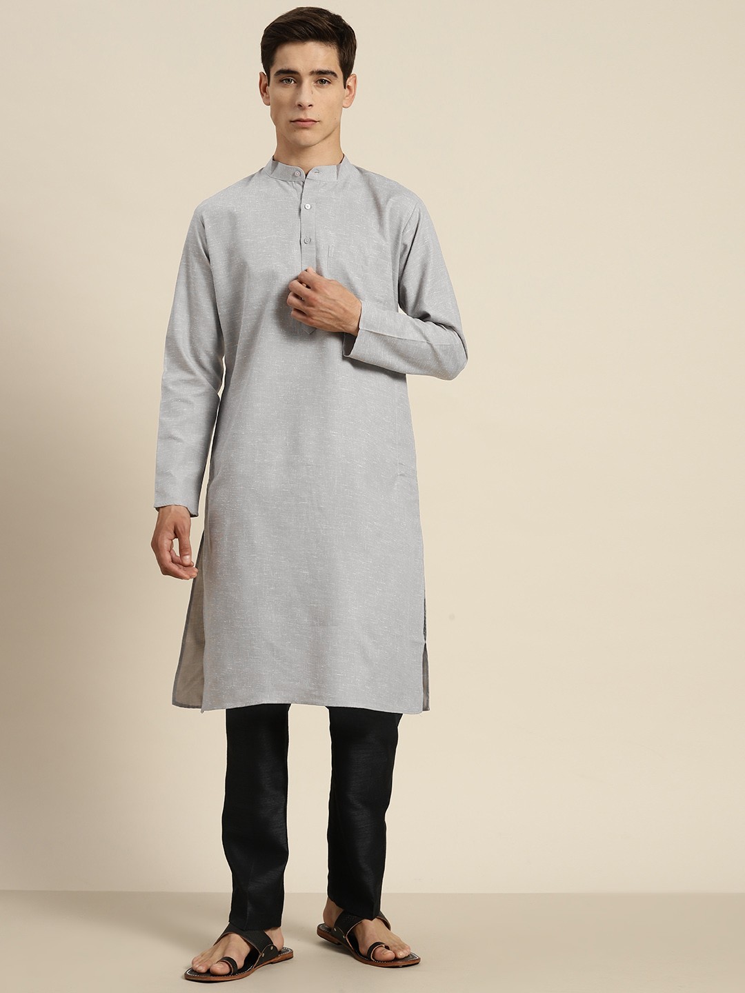

SOJANYA Solid Mandarin Collar Straight Kurta, Grey