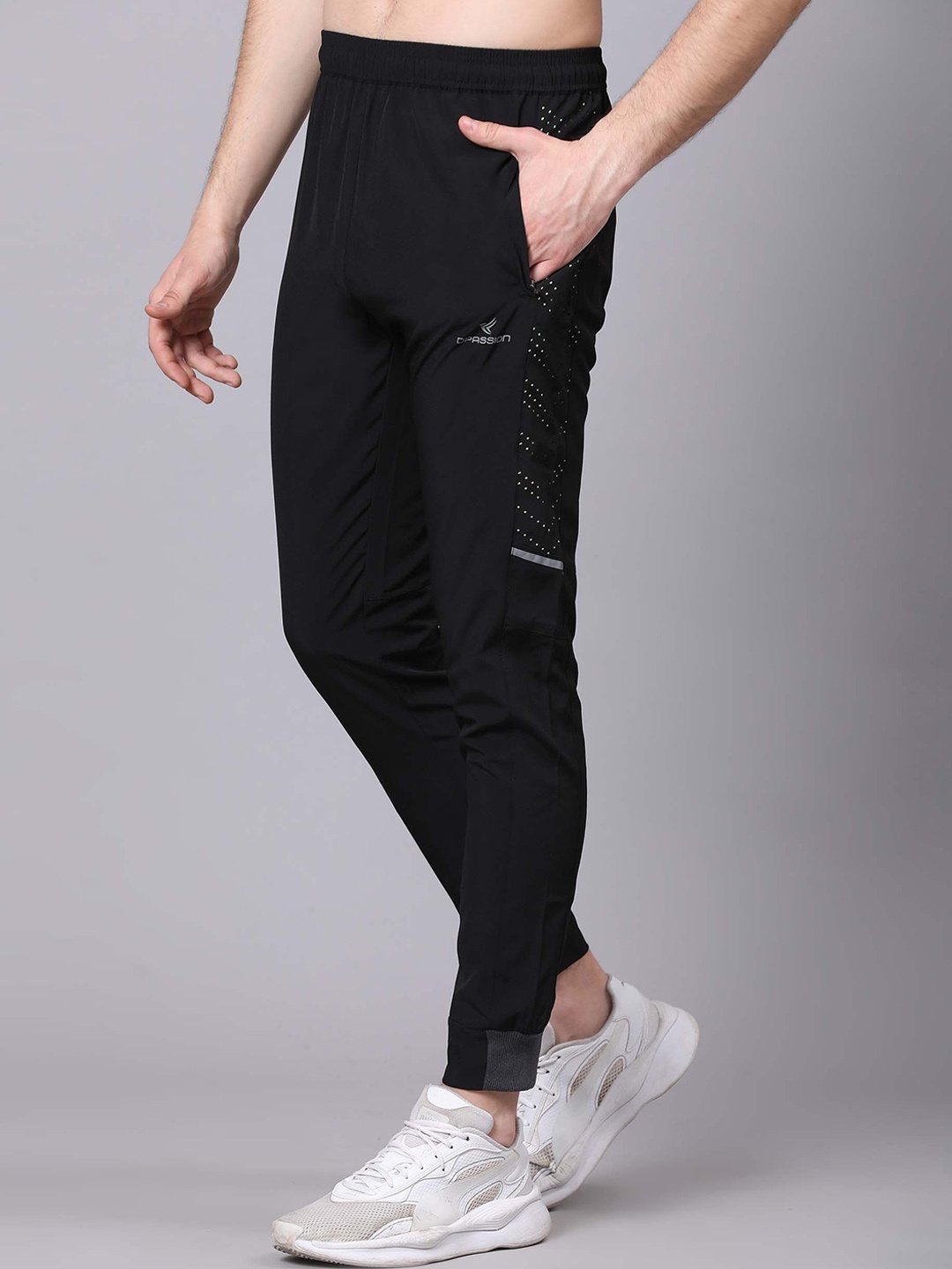 

Dpassion Men Regular Fit Mid-Rise Joggers, Black