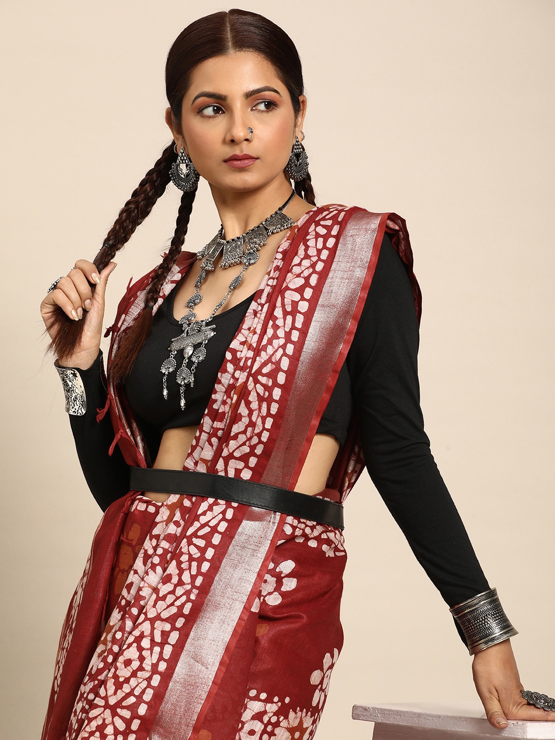 

Taavi Batik Pure Cotton Belted Bhagalpuri Saree, Brown