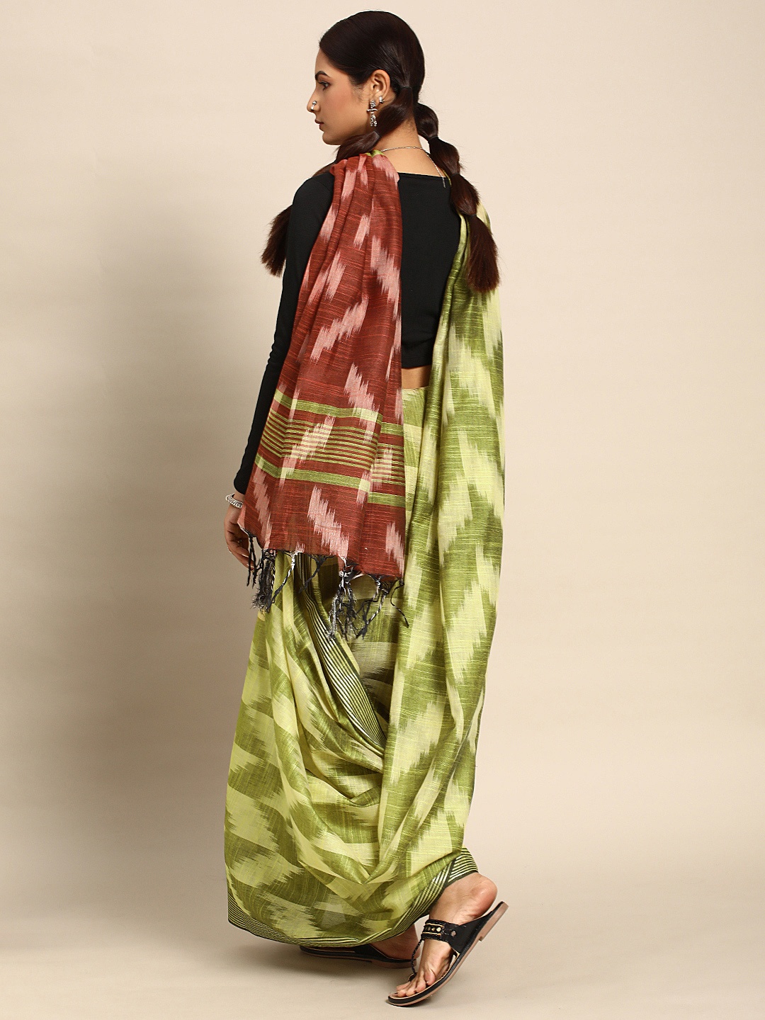 

Taavi Zari Pure Cotton Ikat Saree, Lime green