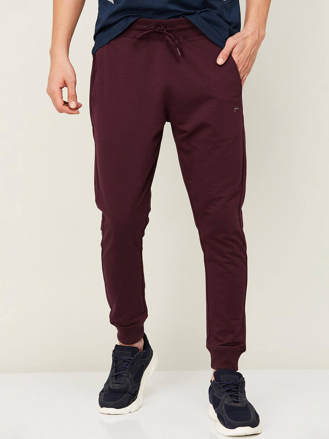 

Fame Forever by Lifestyle Men Regular-Fit Mid-Rise Cotton Joggers, Burgundy