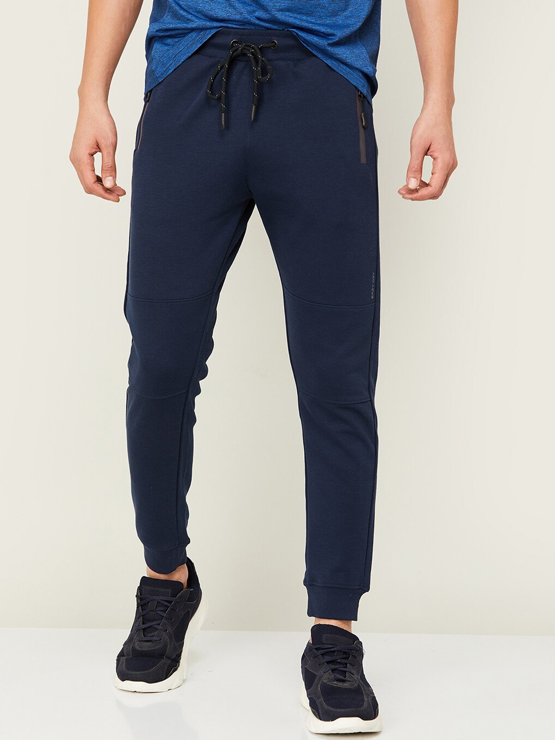 

Fame Forever by Lifestyle Men Regular-Fit Mid-Rise Joggers, Navy blue