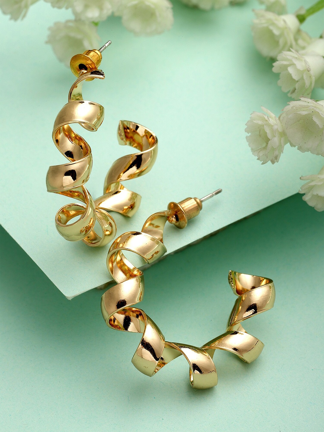 

Bohey by KARATCART Gold-Plated Contemporary Studs Earrings
