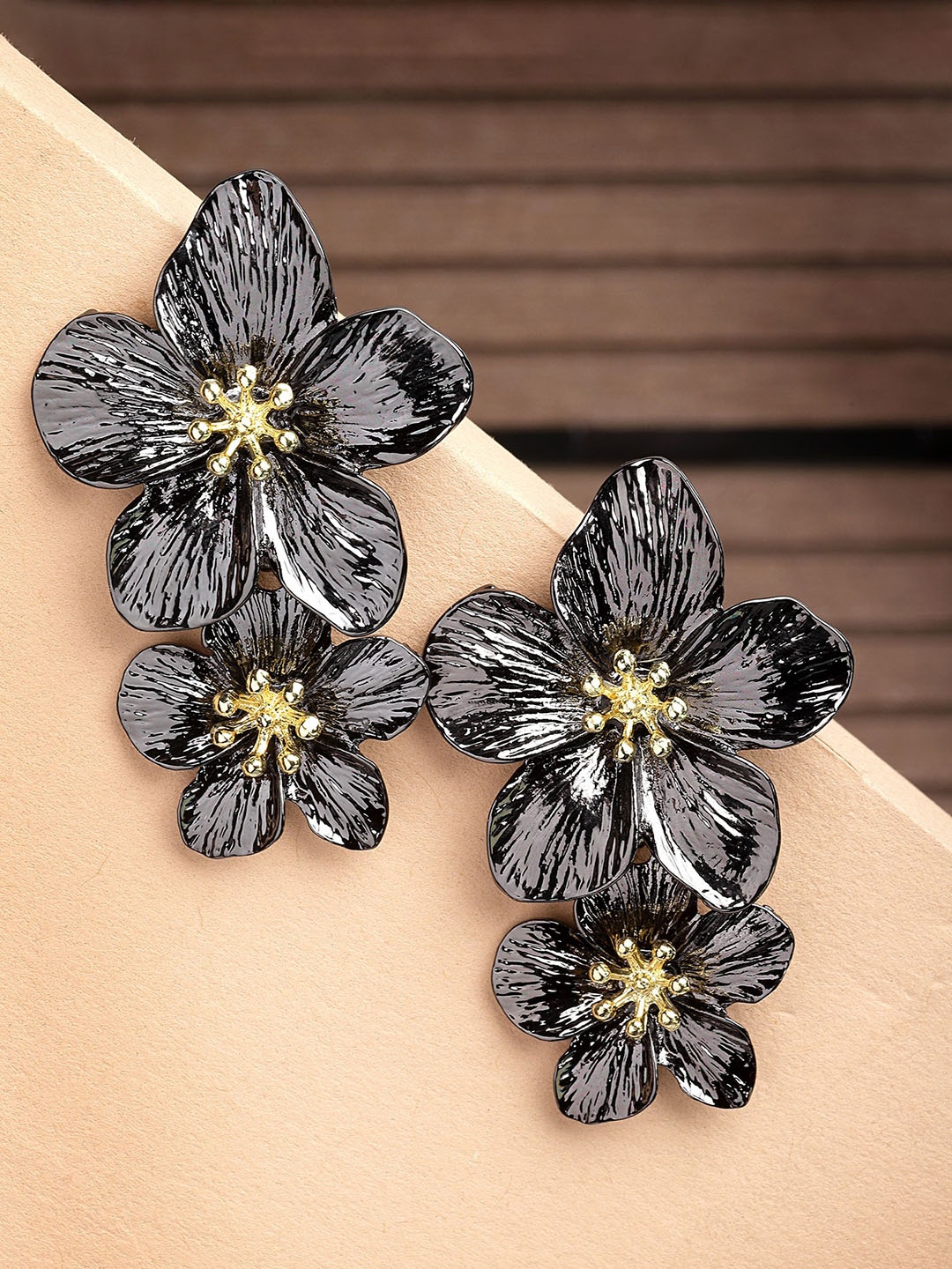 

Bohey by KARATCART Floral Metallic Oxidised Drop Earrings, Black