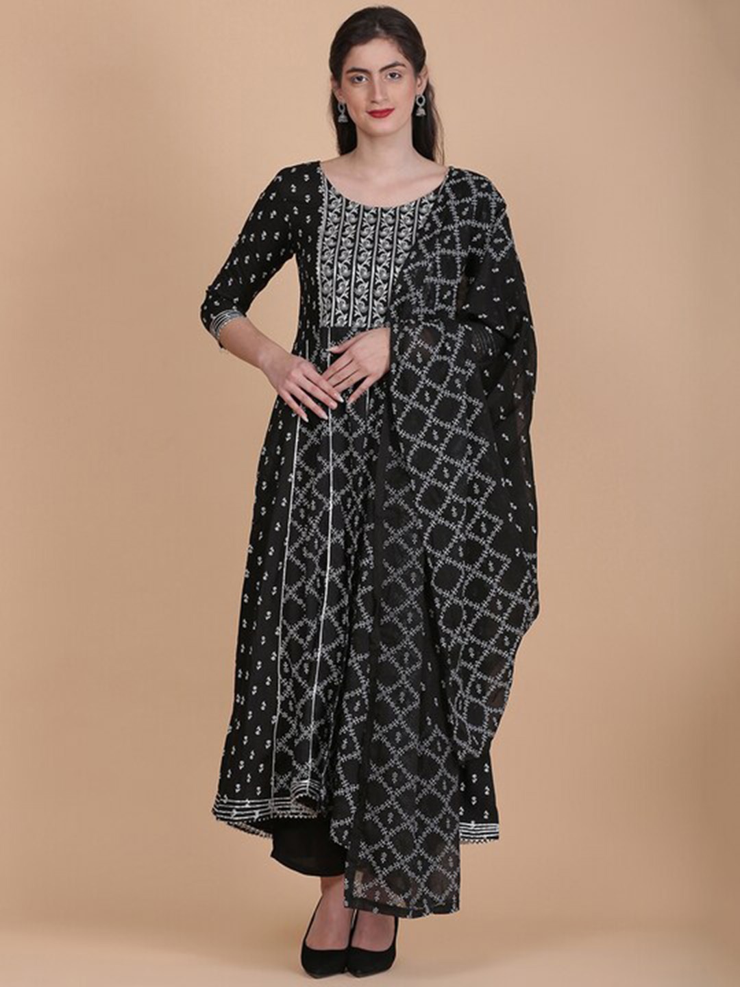 

TOULIN Floral Printed Gotta Patti A-Line Kurta with Trousers & Dupatta, Black