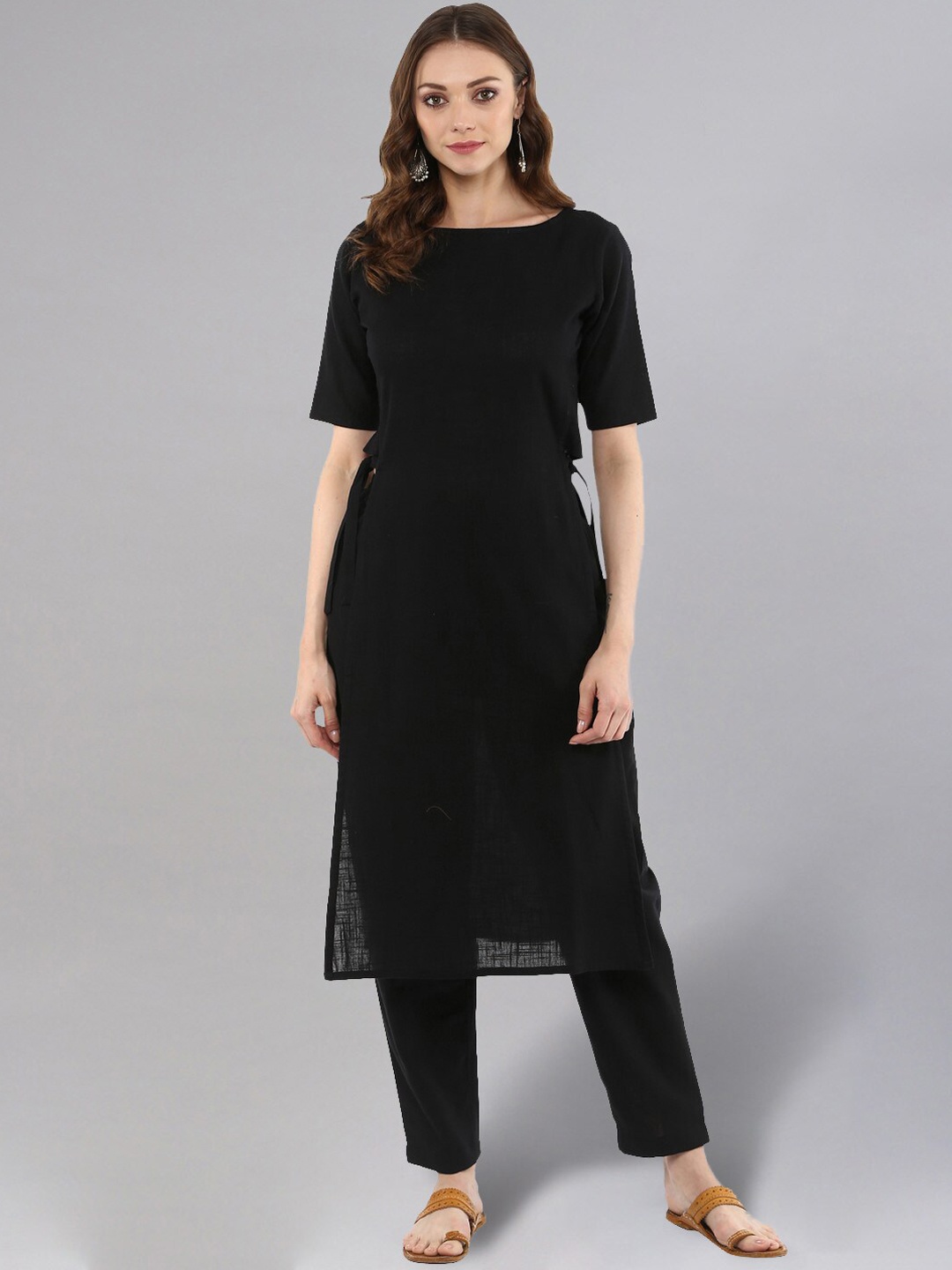 

Idalia Boat Neck High-Slit Pure Cotton Kurta with Trousers, Black
