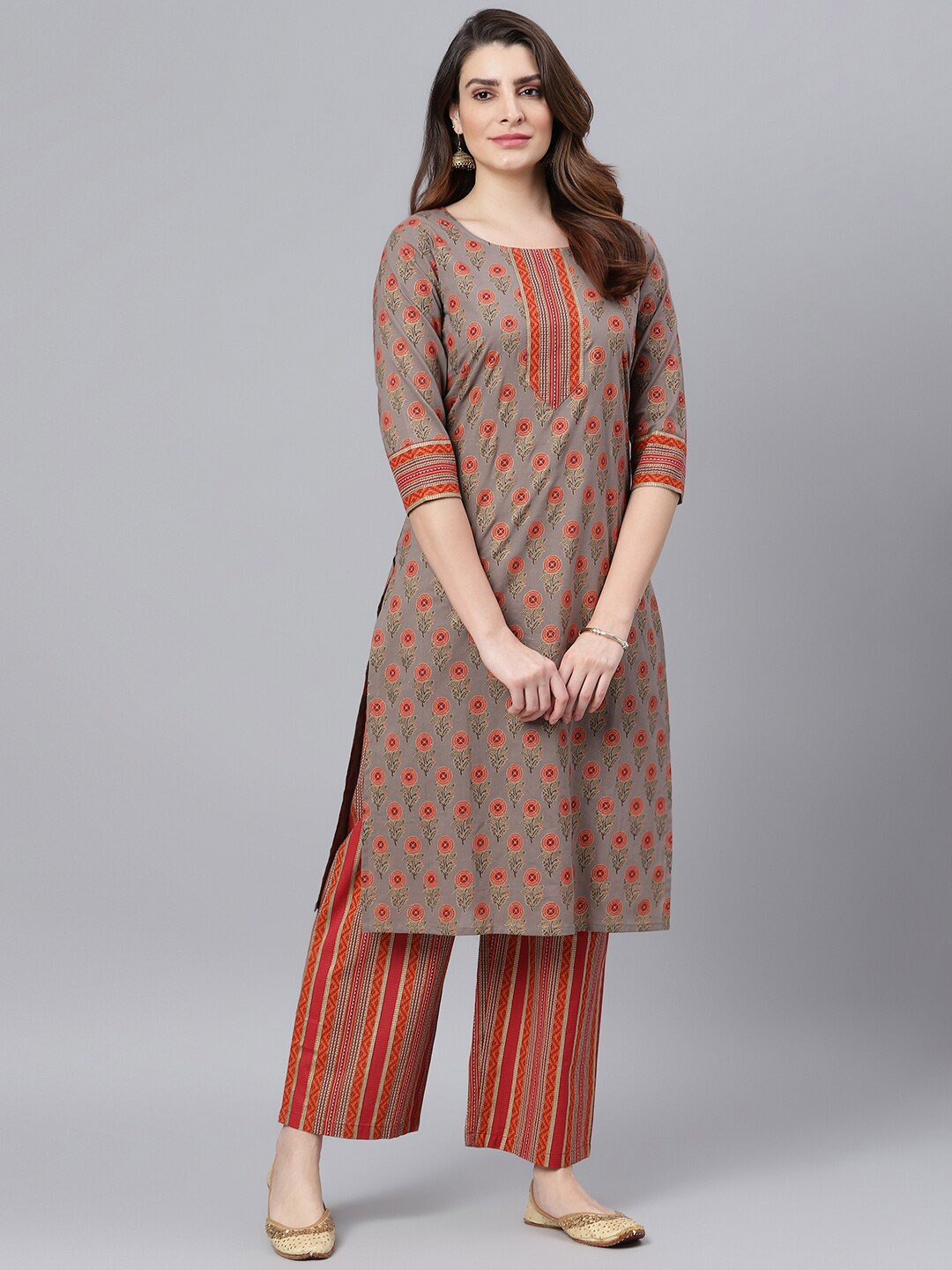 

Idalia Floral Printed Pure Cotton Kurta with Palazzos, Grey