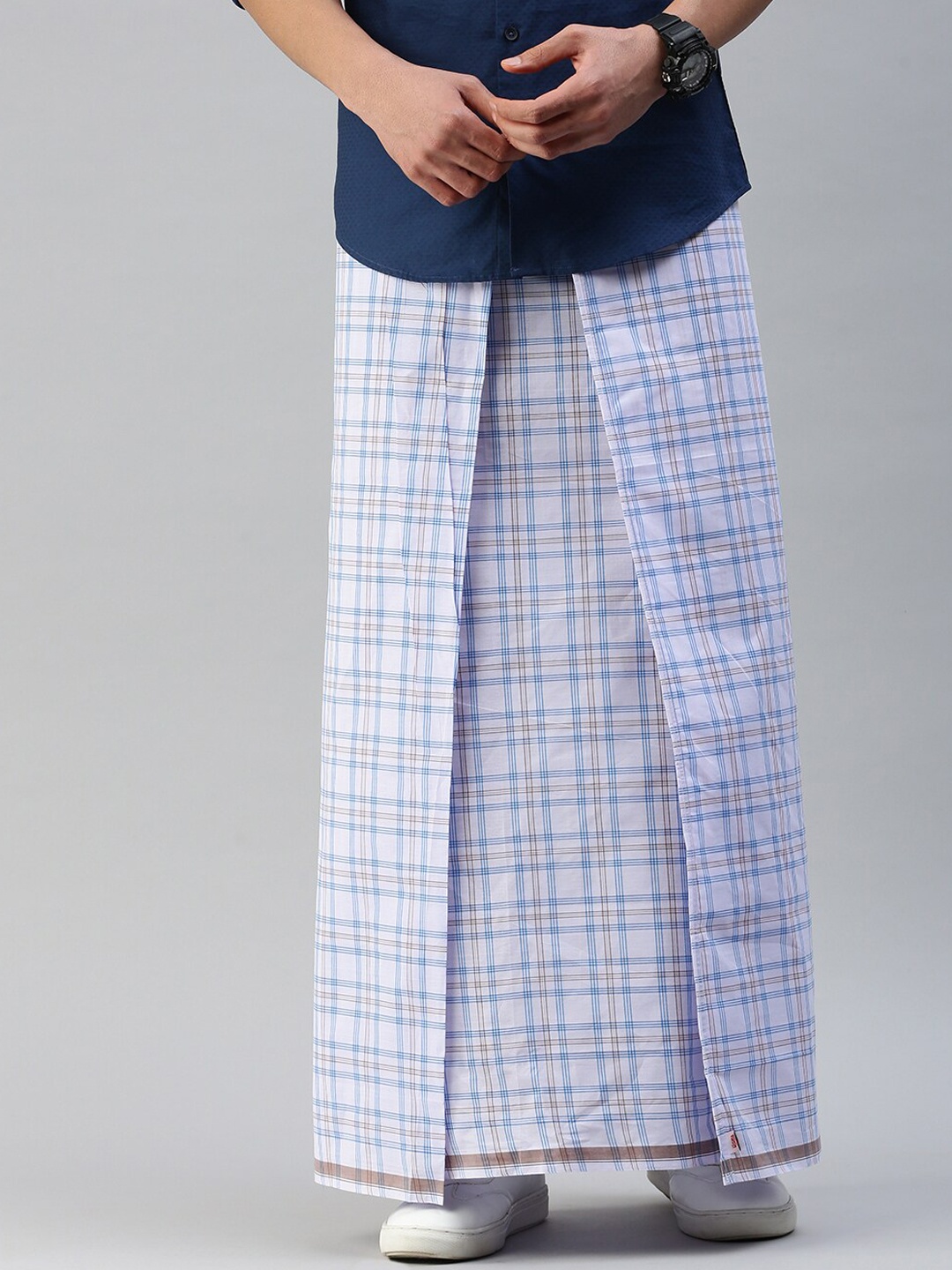 

Ulama Men Checked Pure Cotton Stitched Lungi, White