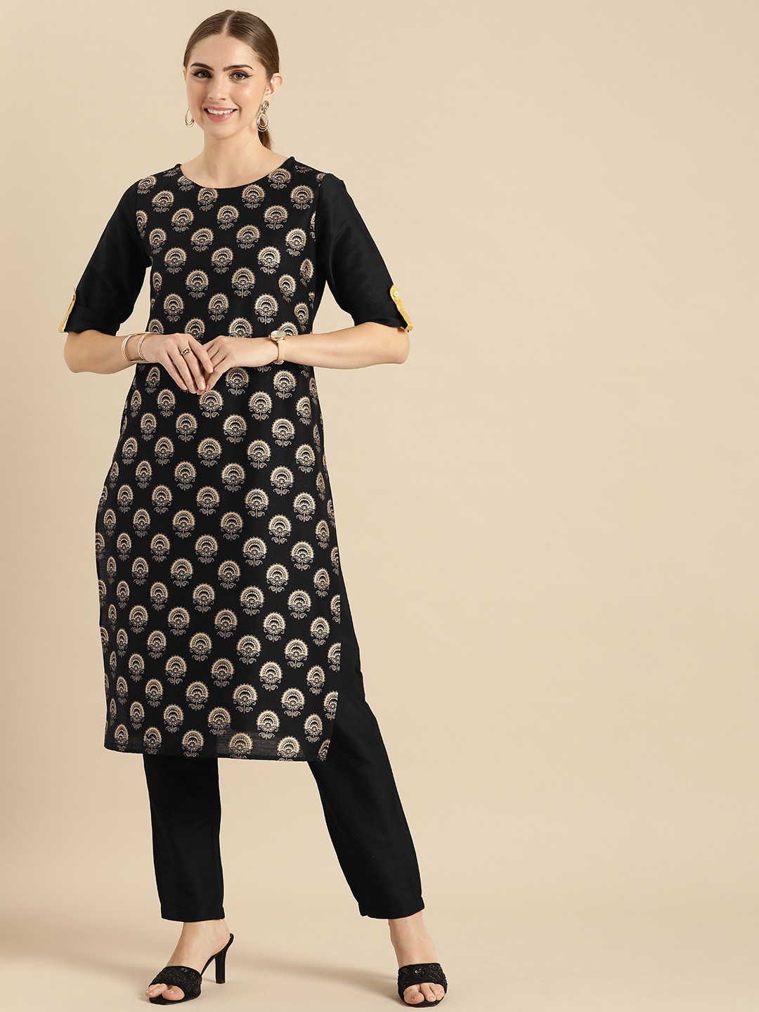 

Anouk Ethnic Motifs Printed Regular Kurta With Trousers, Black
