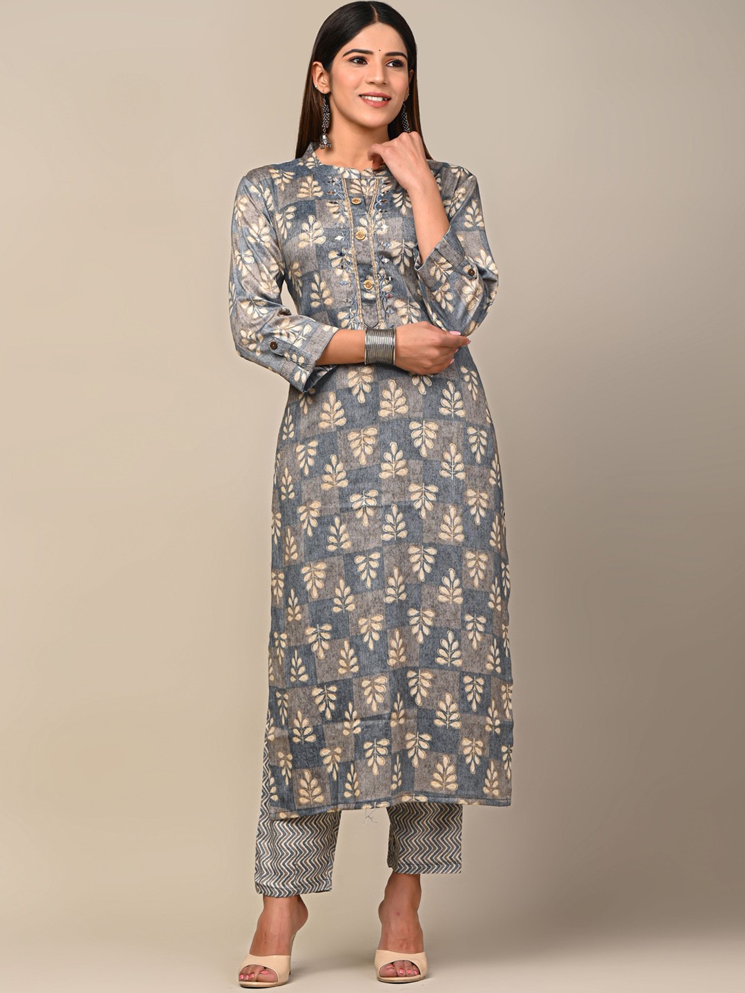 

DHRTI Floral Printed Mirror Work Kurta with Trousers, Grey