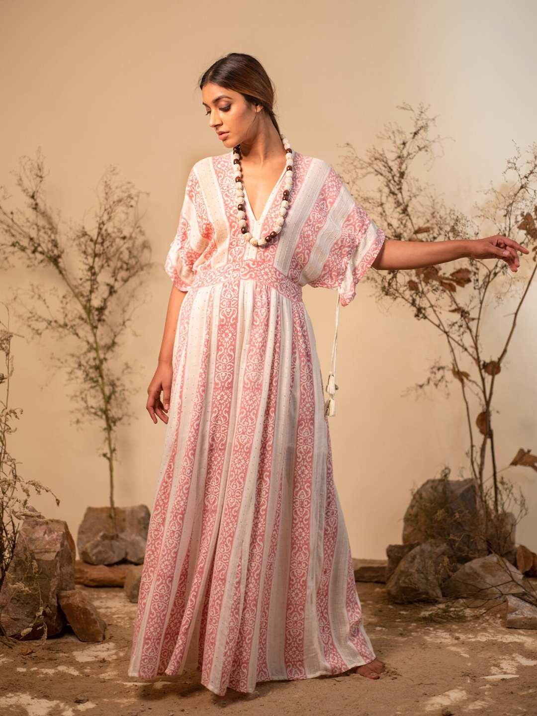 

Label Reyya Ethnic Motifs Printed V-Neck Culotte Jumpsuit, Off white