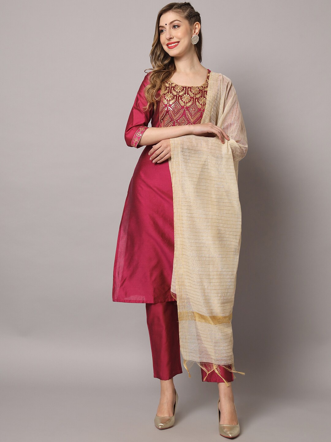 

ZRI Ethnic Motifs Embroidered Sequinned Kurta with Trousers & Dupatta, Maroon