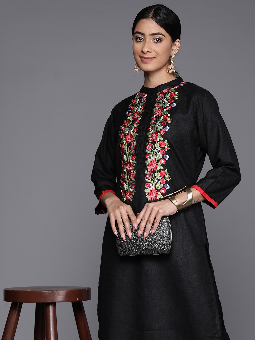 

Libas Floral Embroidered Thread Work Kurta, Black