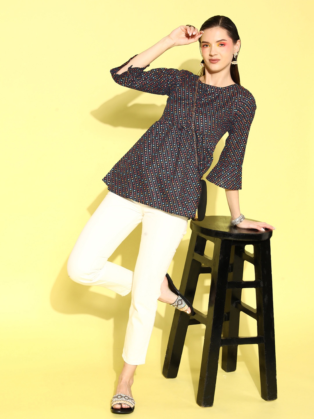 

Sangria Geometric Print Bell Sleeve Top, Navy blue