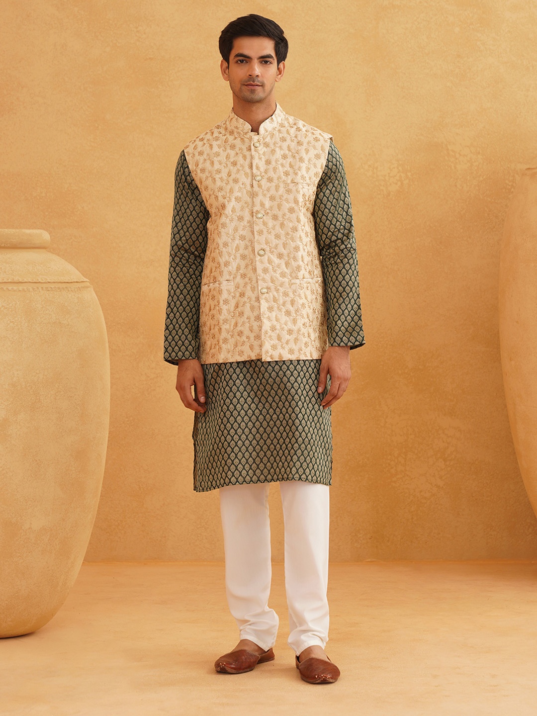 

SOJANYA Ethnic Motifs Regular Kurta With Churidar With Nehru Jacket, Green