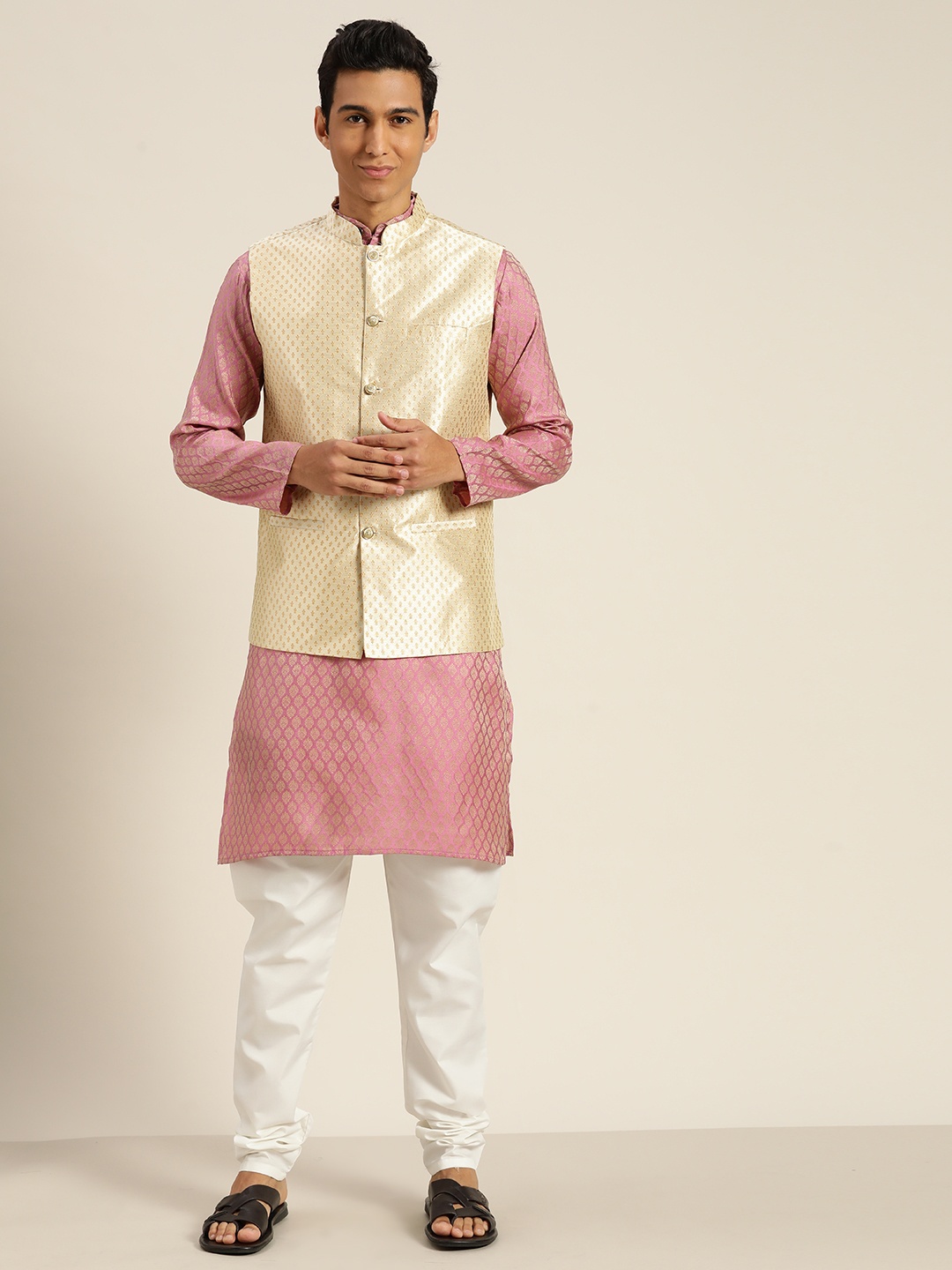 

SOJANYA Ethnic Motifs Regular Kurta With Churidar & With Nehru Jacket, Pink