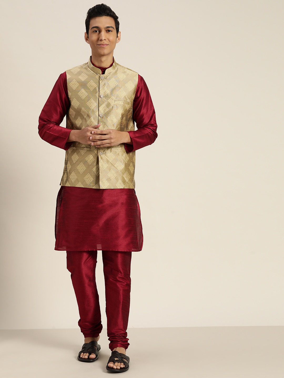 

SOJANYA Regular Kurta With Churidar & With Nehru Jacket, Maroon