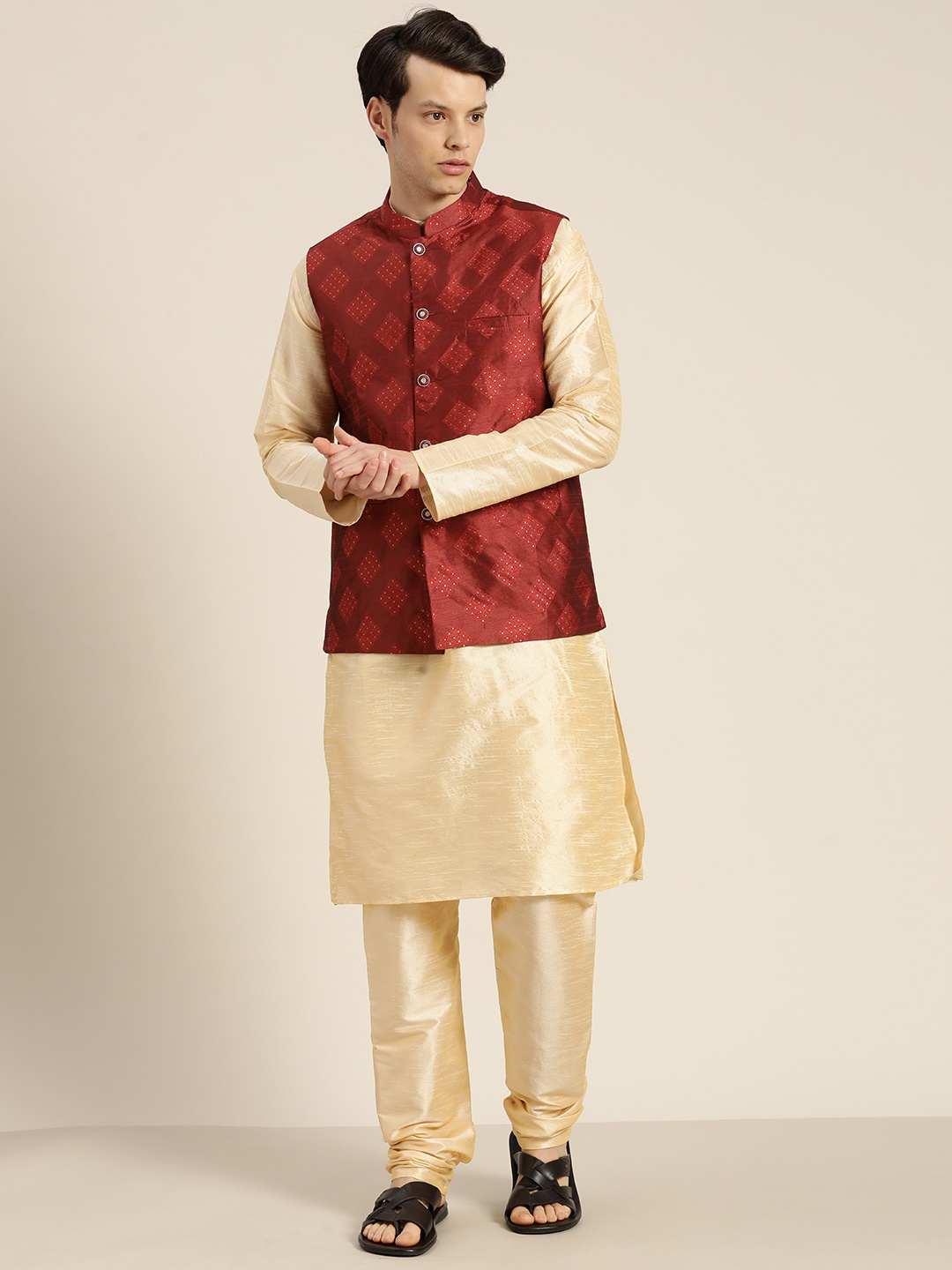 

SOJANYA Regular Kurta with Churidar & Nehru Jacket, Gold