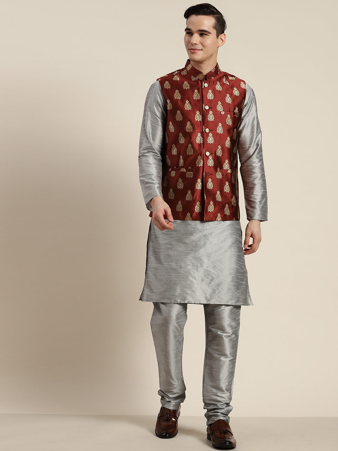 

SOJANYA Mandarin Collar Regular Kurta With Churidar & With Nehru Jacket, Grey