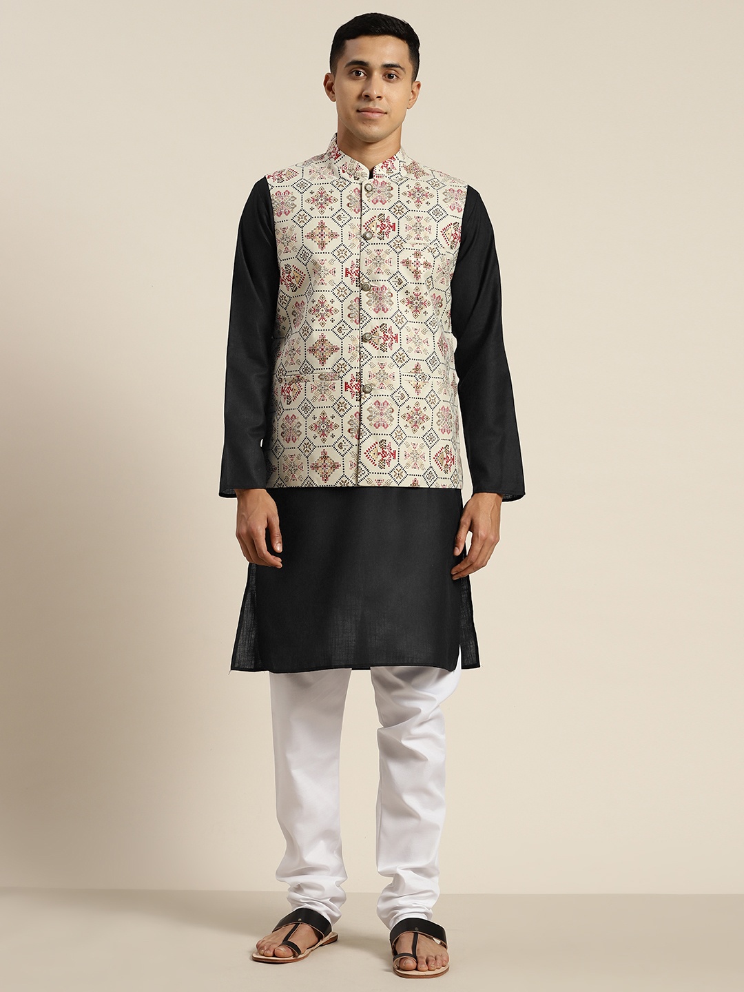 

SOJANYA Mandarin Collar Regular Kurta With Churidar & With Nehru Jacket, Black
