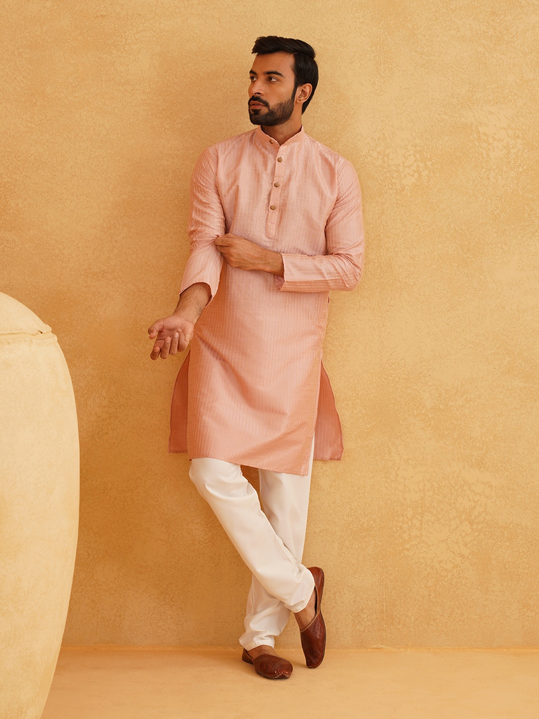 

SOJANYA Mandarin Collar Woven Design Regular Kurta With Churidar, Pink