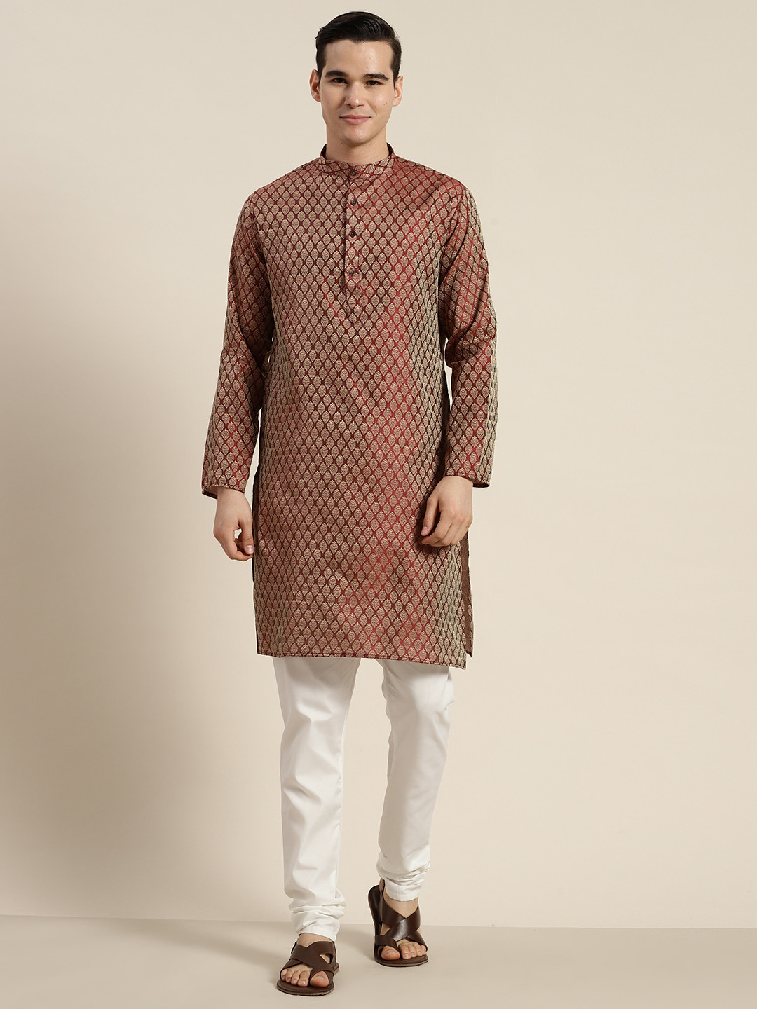 

SOJANYA Ethnic Motifs Regular Kurta With Churidar, Maroon