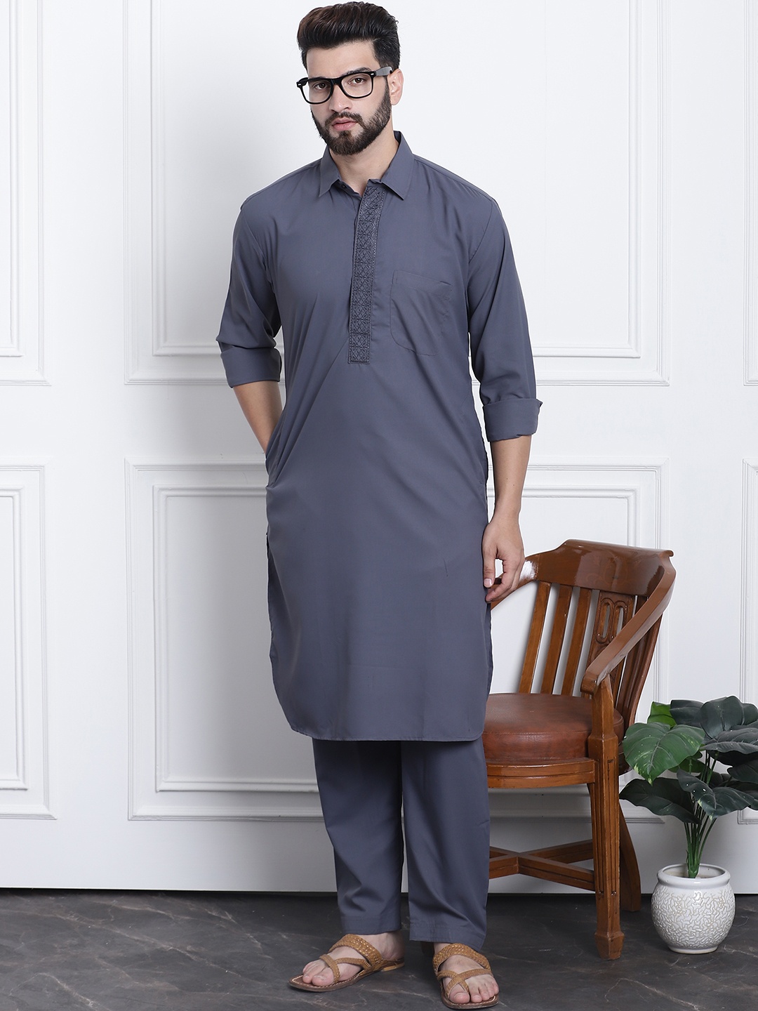 

SOJANYA Regular Kurta with Pyjamas, Grey