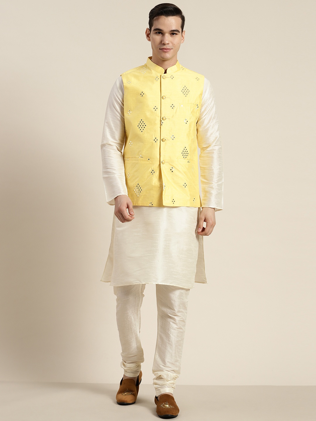 

SOJANYA Kurta With Churidar & Nehru Jacket, Cream