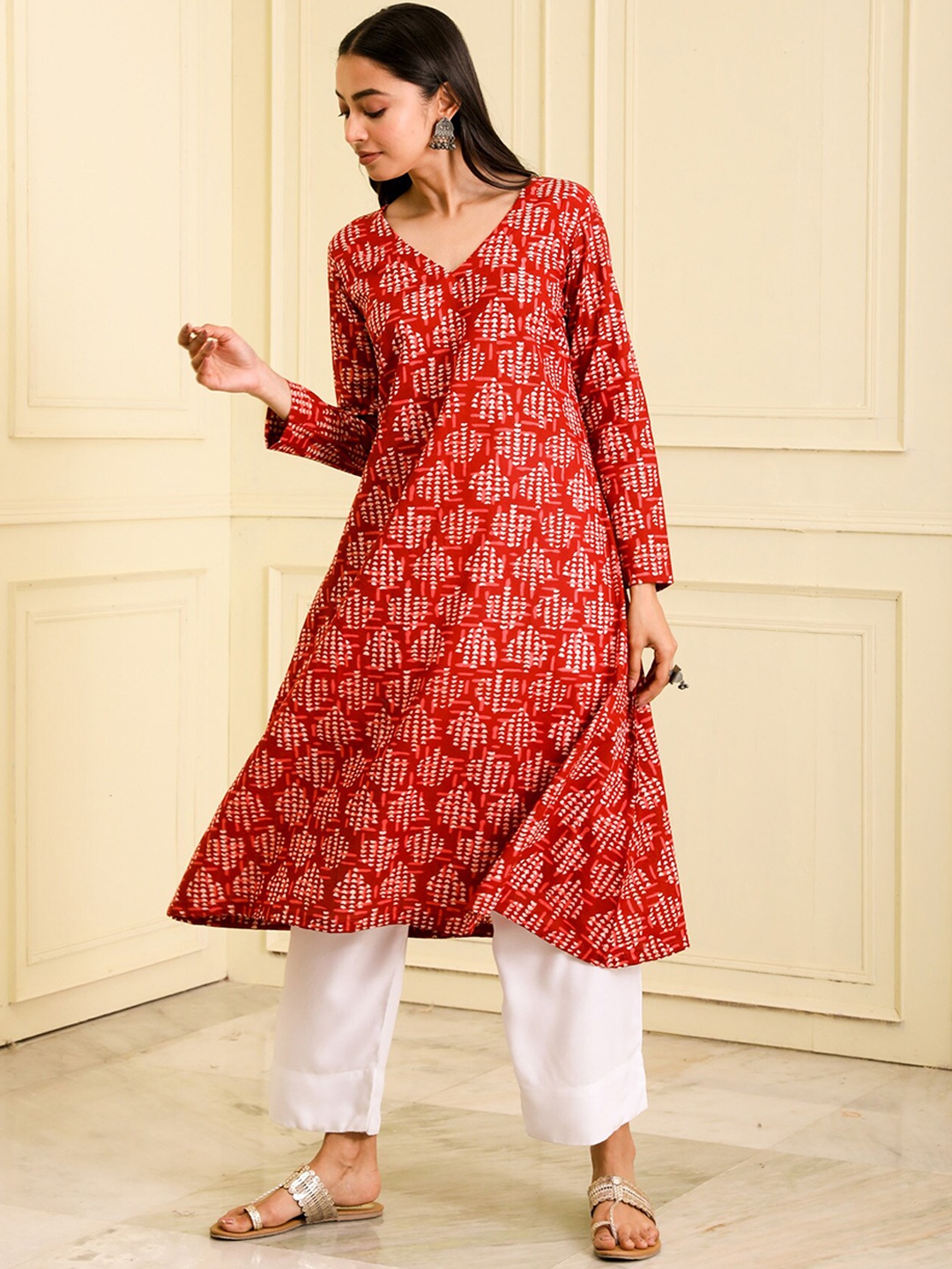 

BEATITUDE Ethnic Motifs Printed V-Neck Organic Cotton A-Line Kurta, Red